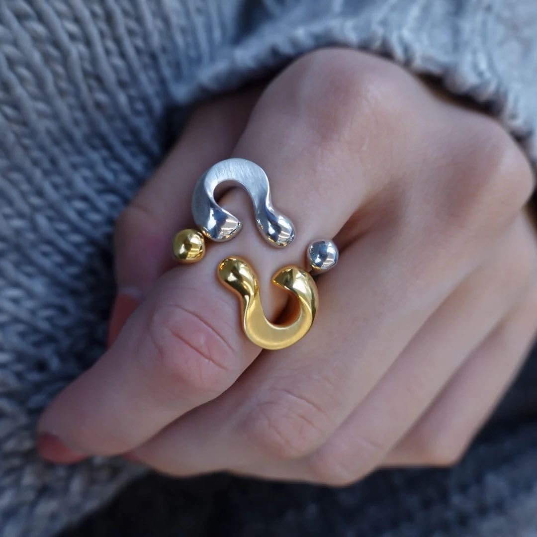Quirky Query Ring