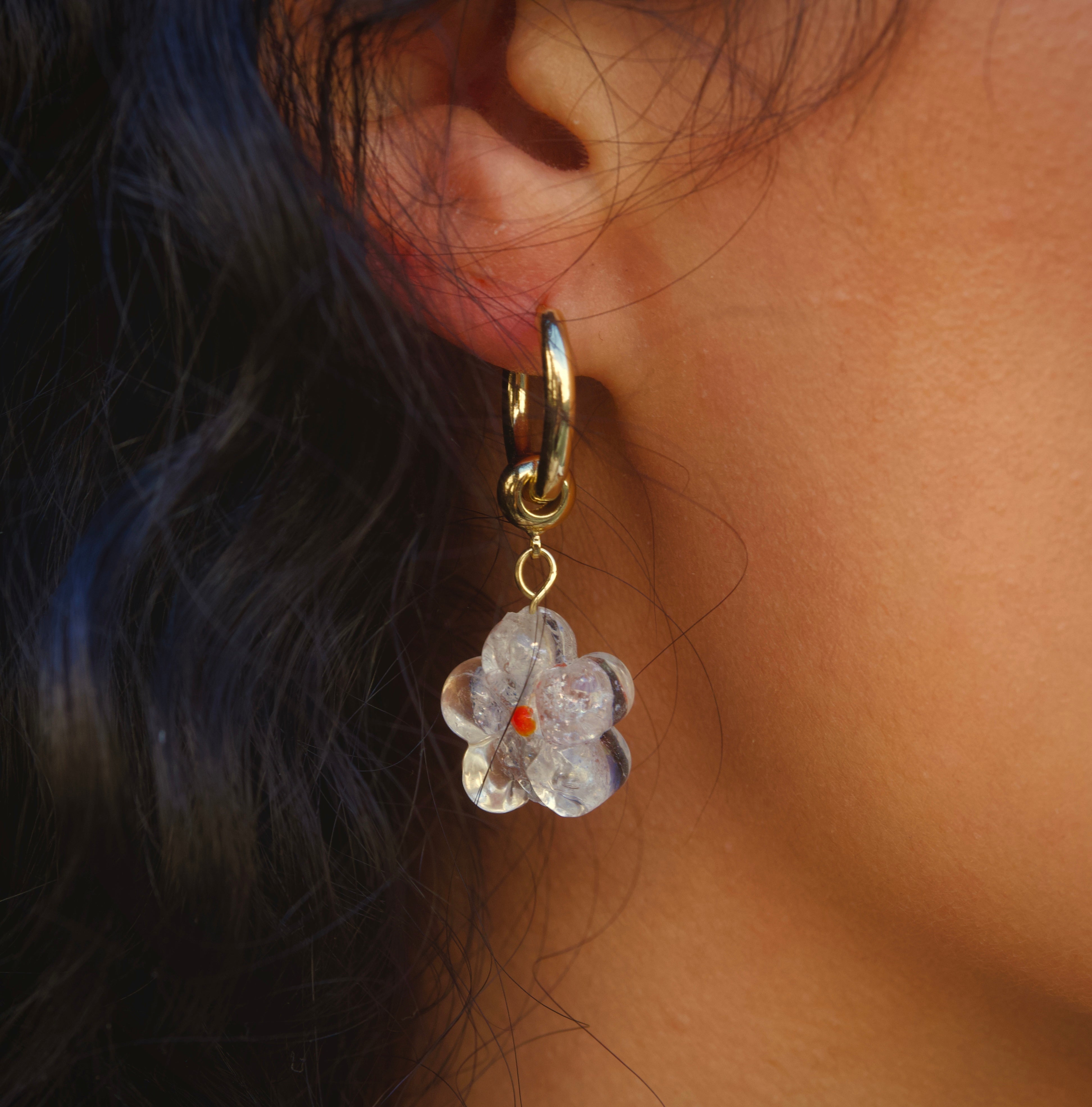 Le Fleur Goutte de Marguerite Earrings