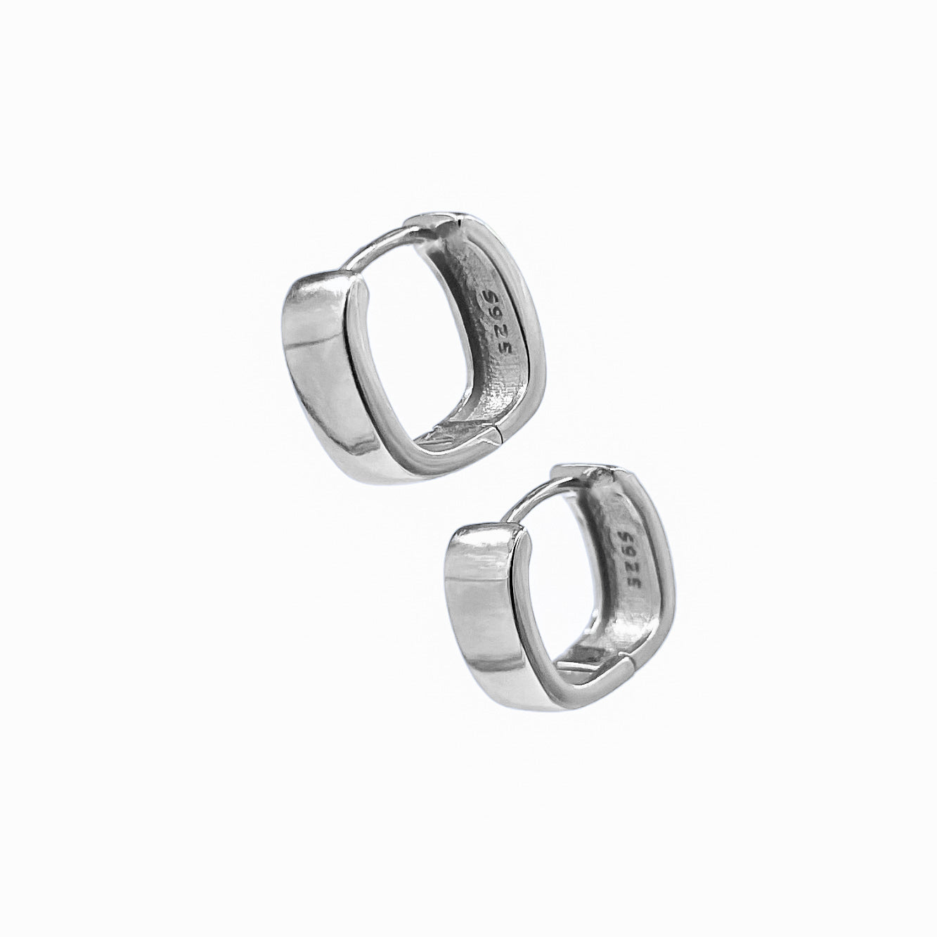 Chunky Cube Huggie Earrings - Small